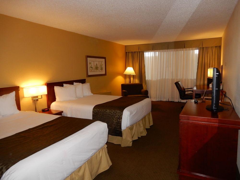 Clarion Hotel Milwaukee Airport Екстер'єр фото