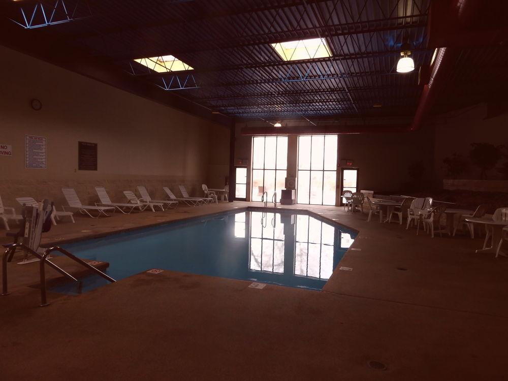 Clarion Hotel Milwaukee Airport Екстер'єр фото
