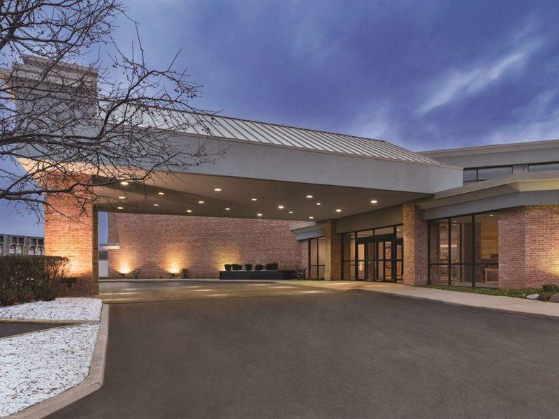 Clarion Hotel Milwaukee Airport Екстер'єр фото