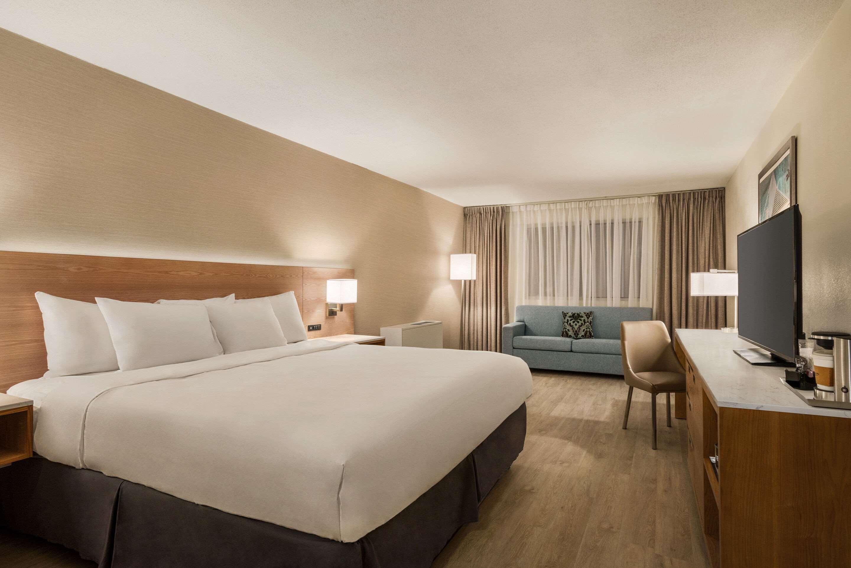 Clarion Hotel Milwaukee Airport Екстер'єр фото
