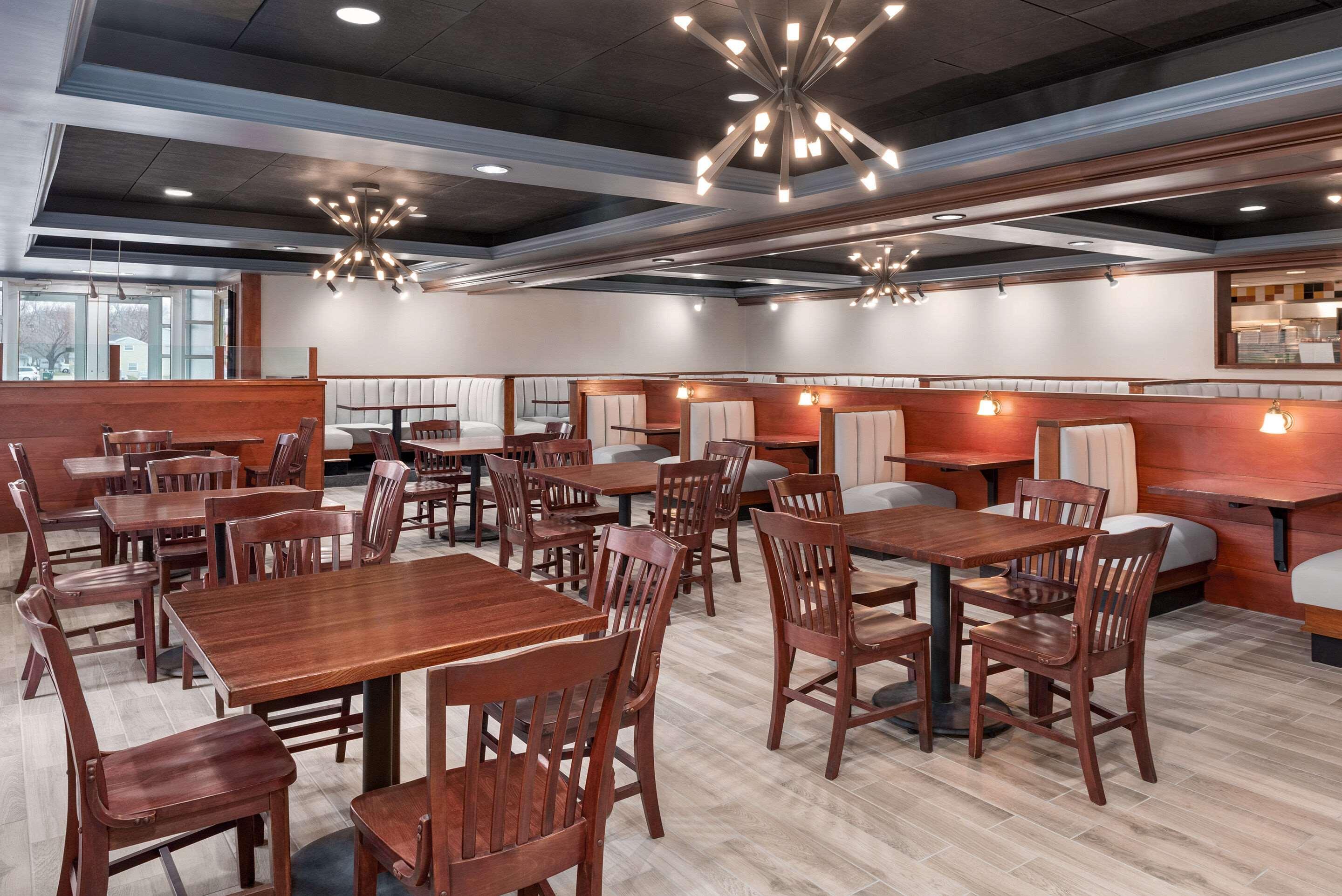Clarion Hotel Milwaukee Airport Екстер'єр фото