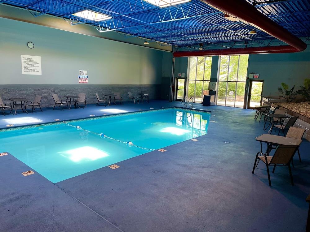 Clarion Hotel Milwaukee Airport Екстер'єр фото