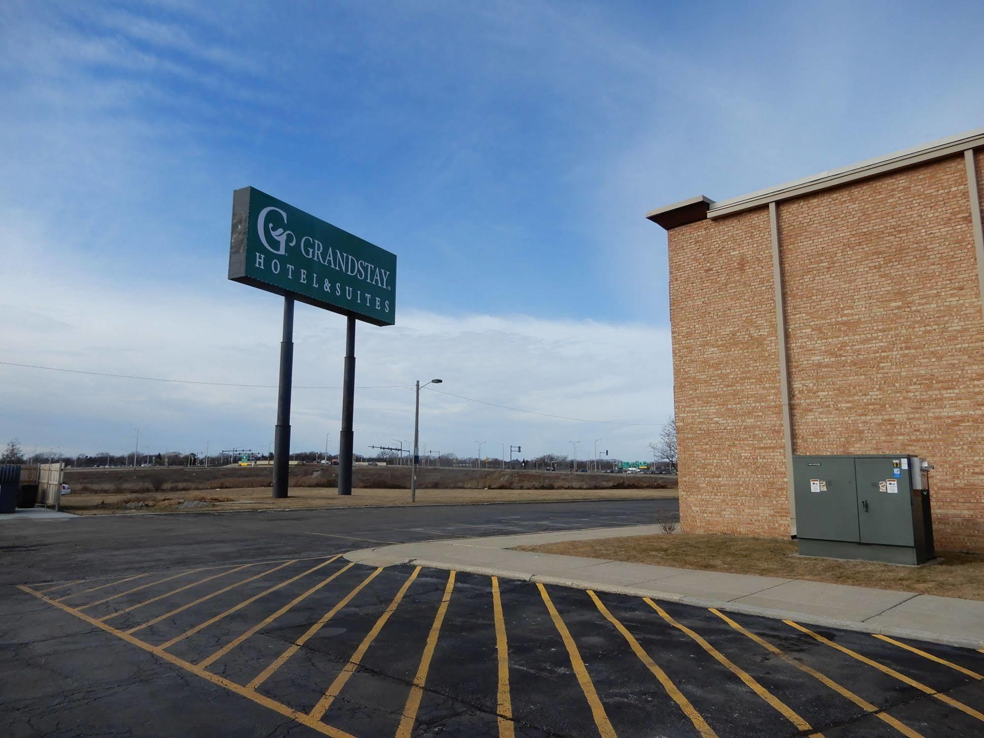 Clarion Hotel Milwaukee Airport Екстер'єр фото